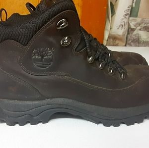 NWOT Women's Timberland Hiking Boots